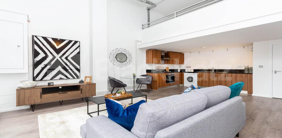 Stunning Live/Work mezzanine property with large balcony Ability Plaza, Dalston